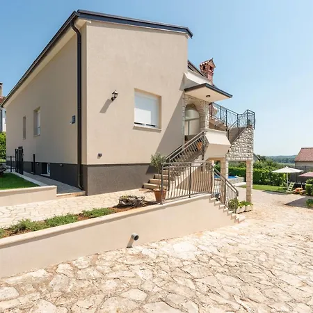 Apartment Dobrec *